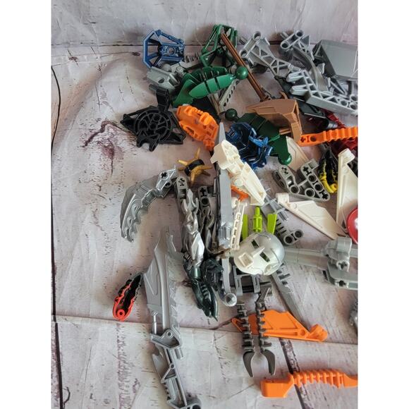 Lego Bionicle Lot Of 62 Parts Pieces Weapons - Picture 7 of 7